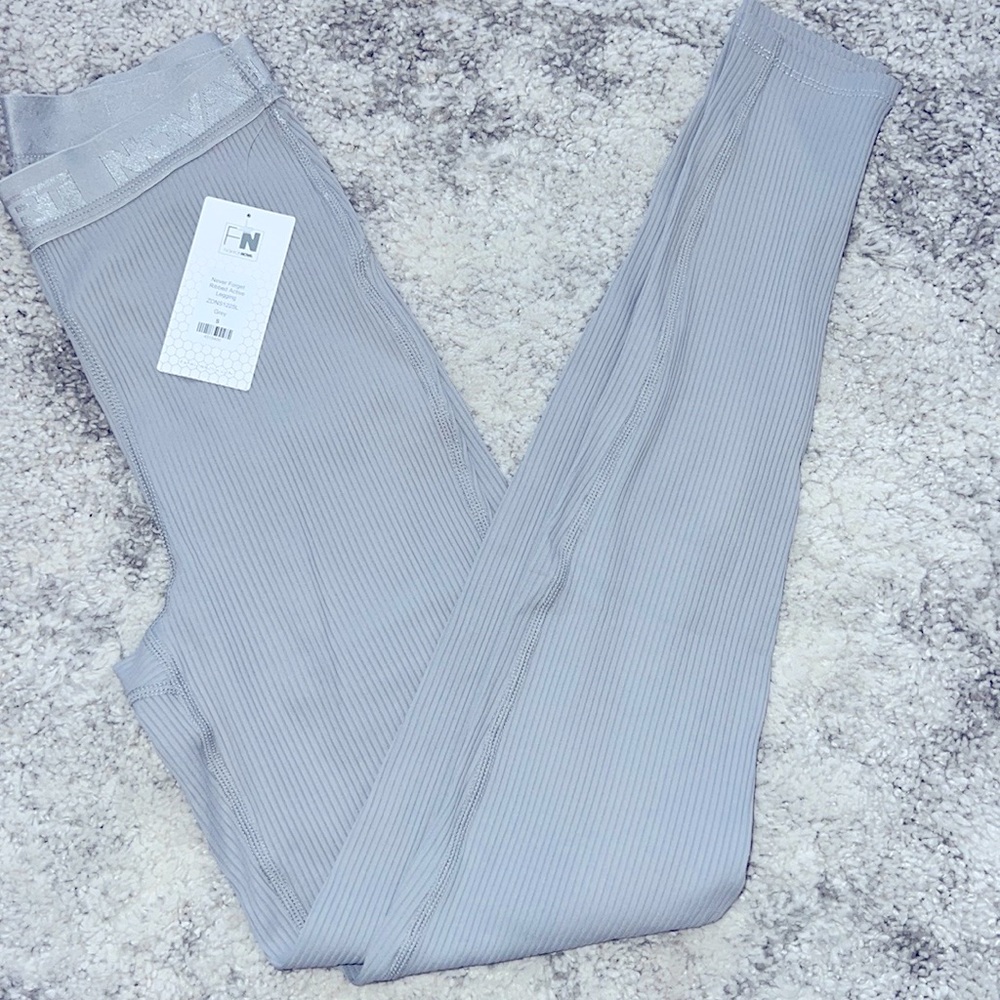 Fashion Nova, Nova Sport leggings
